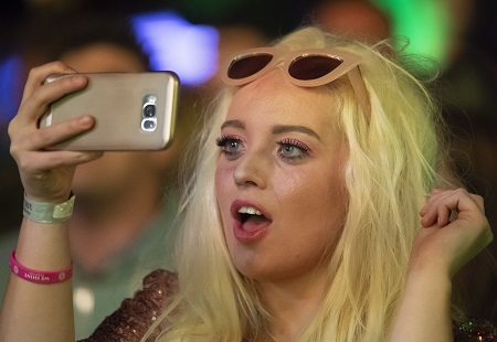 MRC Poll: 49% of Conservatives Do Not Trust Twitter