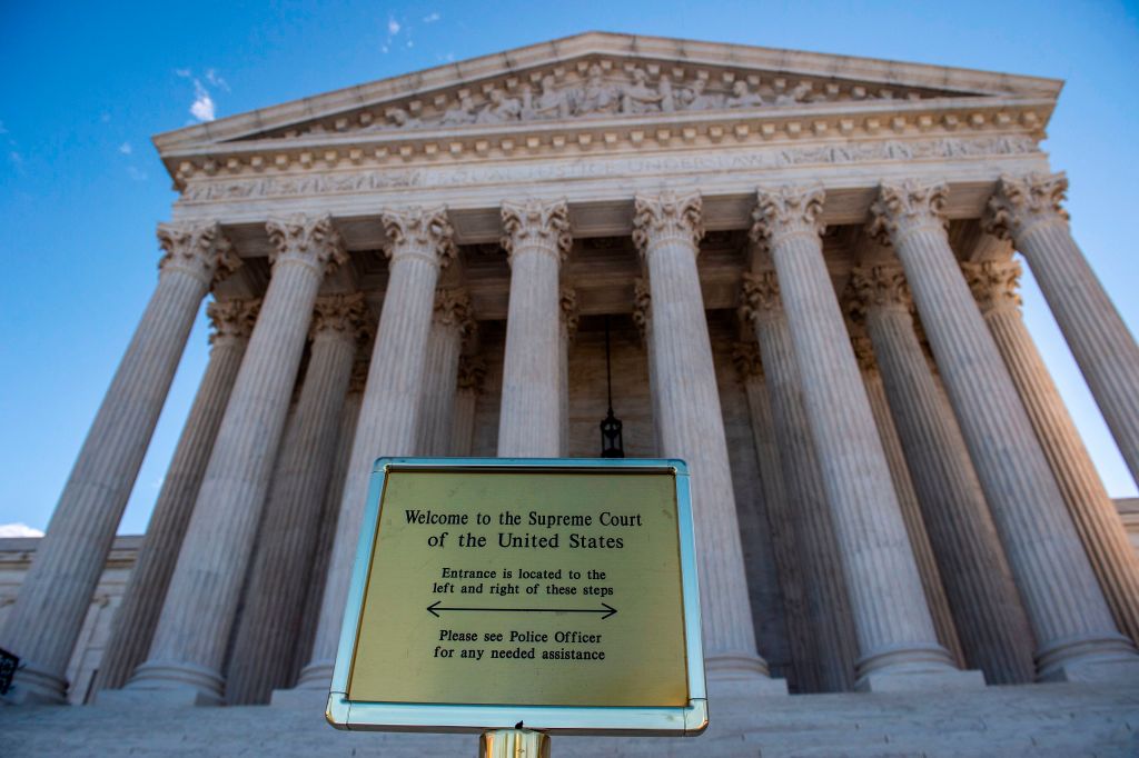 Supreme Court Rules Memorial Cross on Public Land in Maryland Can Stay