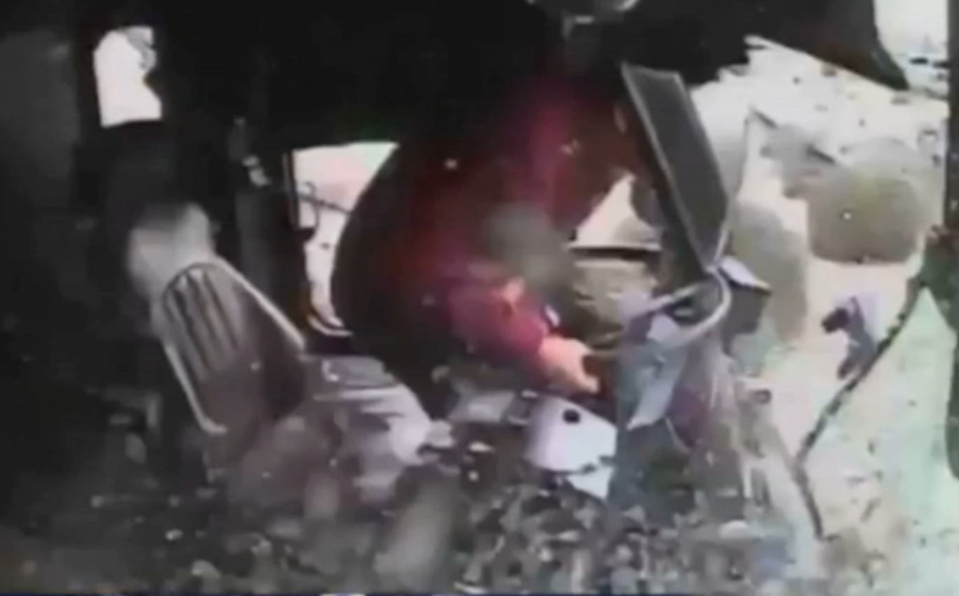 Video Bus Crash Driver Thrown Through Window