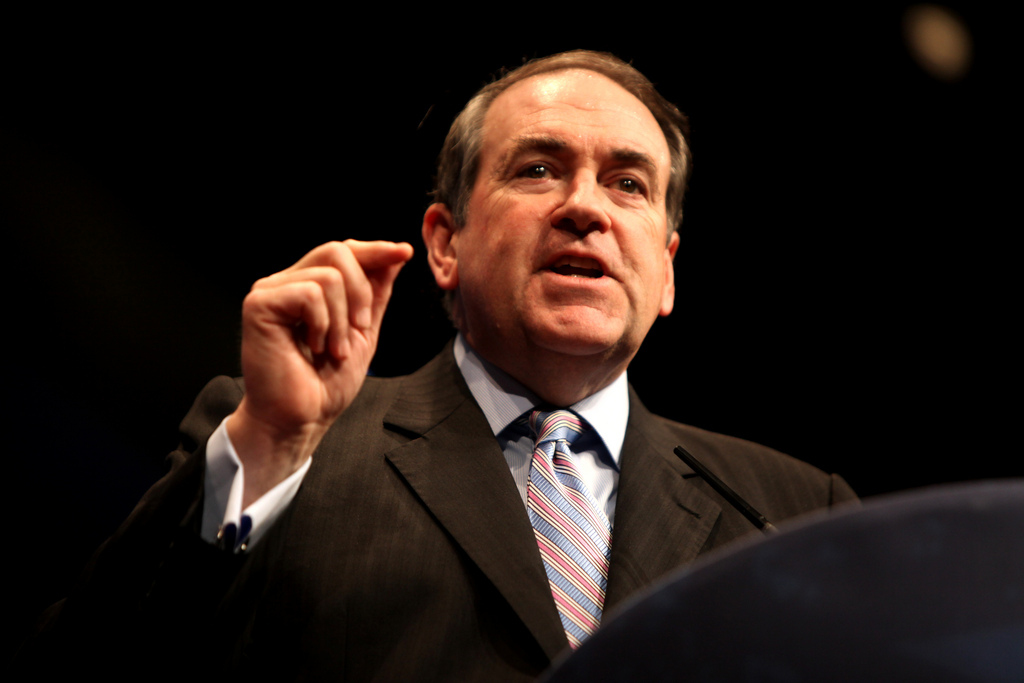 Huckabee Tweets: ‘Time for Schumer McCain to Stand with @POTUS,’ Tell Kim to ‘No-No the Nukes’