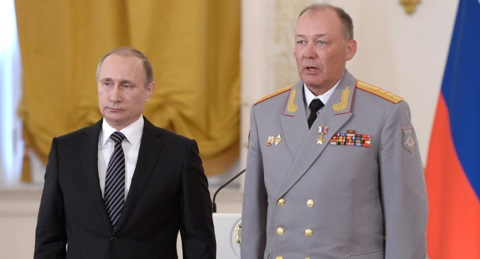 Gen. Aleksandr Dvornikov with Russian President Vladimir Putin at a medal award ceremony at the Kremlin in 2016. Putin awarded him the title of ‘Hero of the Russian Federation.’ (Photo: The Kremlin) 