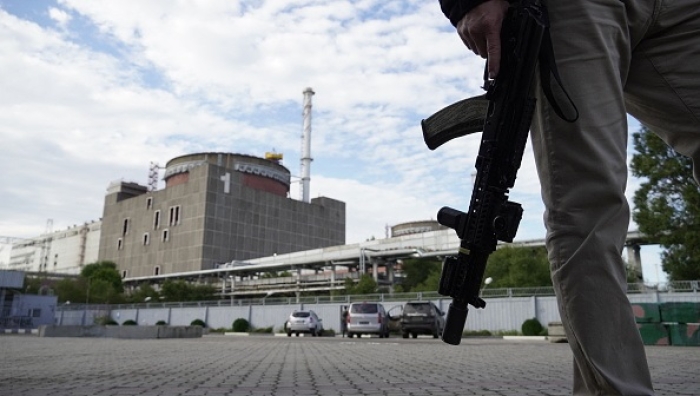An armed security guard at the Russian-occupied Zaporizhzhia nuclear power plant in Ukraine, the largest nuclear power plant in Europe. . (Photo by Stringer / AFP via Getty Images) An armed security guard at the Russian-occupied Zaporizhzhia nuclear power plant in Ukraine, the largest nuclear power plant in Europe. . (Photo by Stringer / AFP via Getty Images)