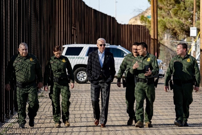 President Joe Biden speaks with US Customs and Border Protection officers as he visits the US-Mexico border in El Paso, Texas, on January 8, 2023. (Photo by JIM WATSON/AFP via Getty Images) President Joe Biden speaks with US Customs and Border Protection officers as he visits the US-Mexico border in El Paso, Texas, on January 8, 2023. (Photo by JIM WATSON/AFP via Getty Images)