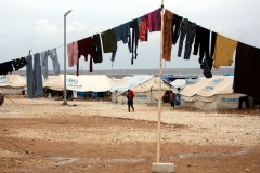 Displaced Syrians at a refugee camp in Syria's northeastern Hassakeh province on February 26, 2018. (Photo by DELIL SOULEIMAN/AFP via Getty Images)