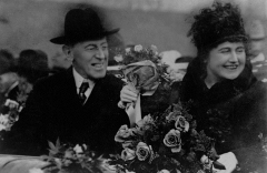 Woodrow Wilson, the 28th President of the United States, with First Lady Edith Bolling Galt Wilson. (Photo by Library of Congress/Corbis/VCG via Getty Images)