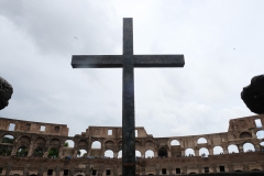 A cross stands in the Colosseum. (Photo credit: Kaveh Kazemi/Getty Images)