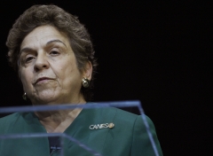 University of Miami then-President Donna Shalala speaks to students at The Bank Atlantic Center at The University of Miami on February 28, 2007 in Miami, Fla. (Photo credit: Gustavo Caballero/Getty Images)