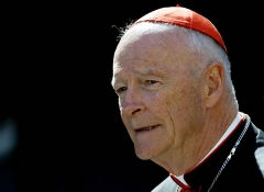 Archbishop of Washington Cardinal Theodore McCarrick leaves a meeting with cardinals and bishops at the Vatican audience hall, 16 October 2003. (Photo credit: PAOLO COCCO/AFP via Getty Images)