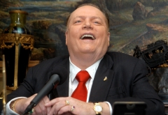 Publisher Larry Flynt announces his official run for California governor's recall election. (Photo credit: Steve Grayson/WireImage)