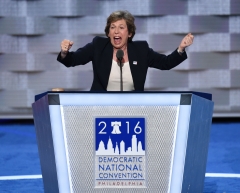 American Federation of Teachers President Randi Weingarten gives a speech. (Photo credit: SAUL LOEB/AFP via Getty Images)