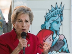 Rep. Jan Schakowsky, D-Illinois. (Photo by Andrew Caballero-Reynolds/AFP via Getty Images)