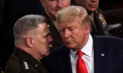 Gen. Milley speaks with then-President Trump on the House floor. (Getty Images)