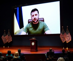 Ukrainian President Volodymyr Zelensky virtually addresses the U.S. Congress on March 16, 2022. (Photo by SARAH SILBIGER/POOL/AFP via Getty Images)