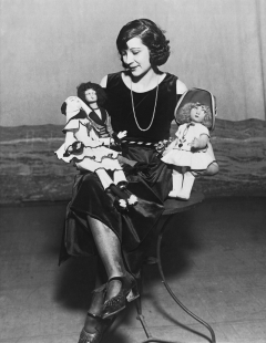 Woman with dolls (Getty Images) Woman with dolls (Getty Images)