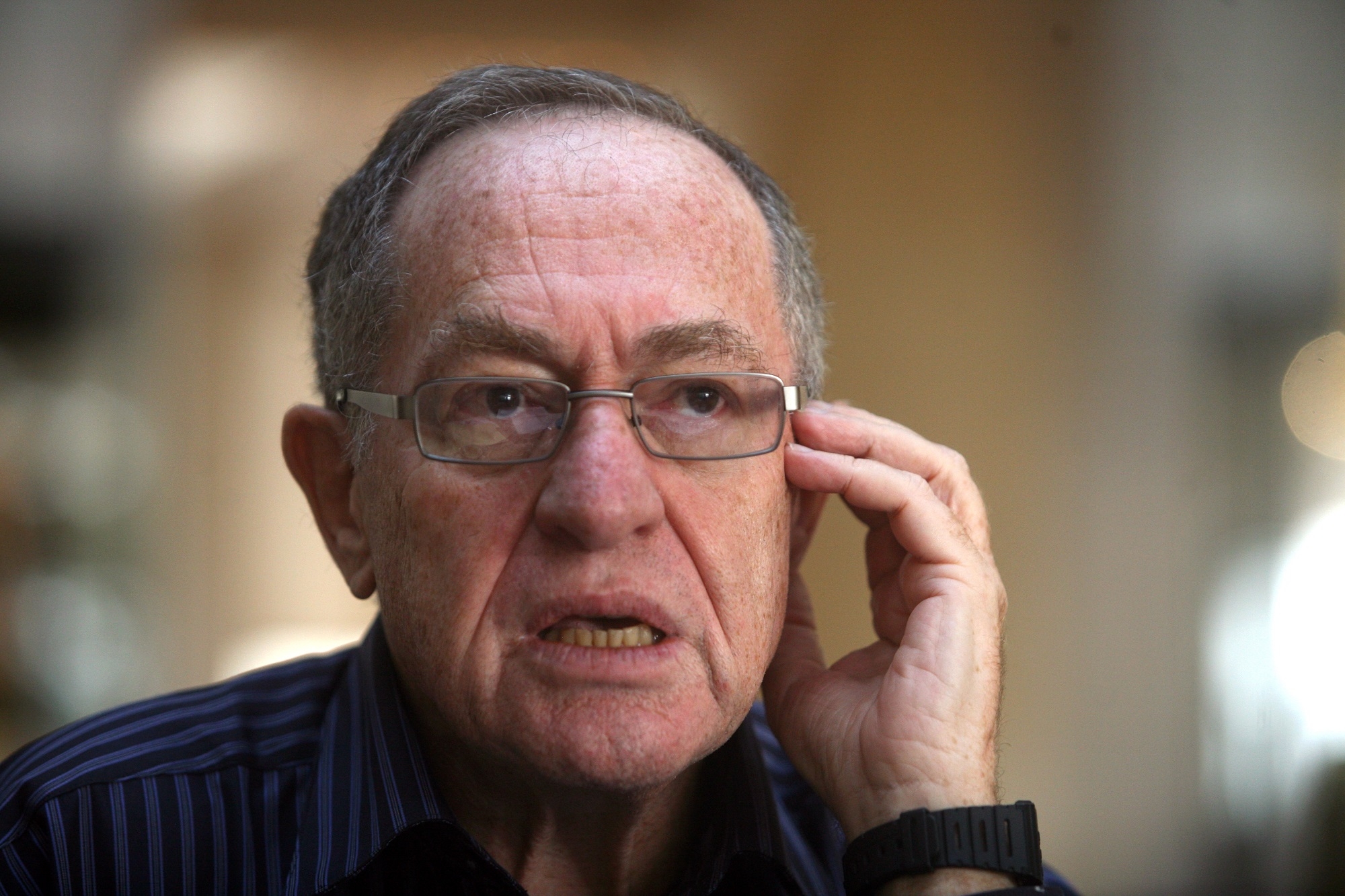 Dershowitz Constitutional Law Is ‘Very Clear’ that Trump