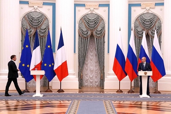Macron Dogged By Thus-Far Futile Russia-Ukraine Mediation Bid as Election Draws Nearer - Vimarsana News