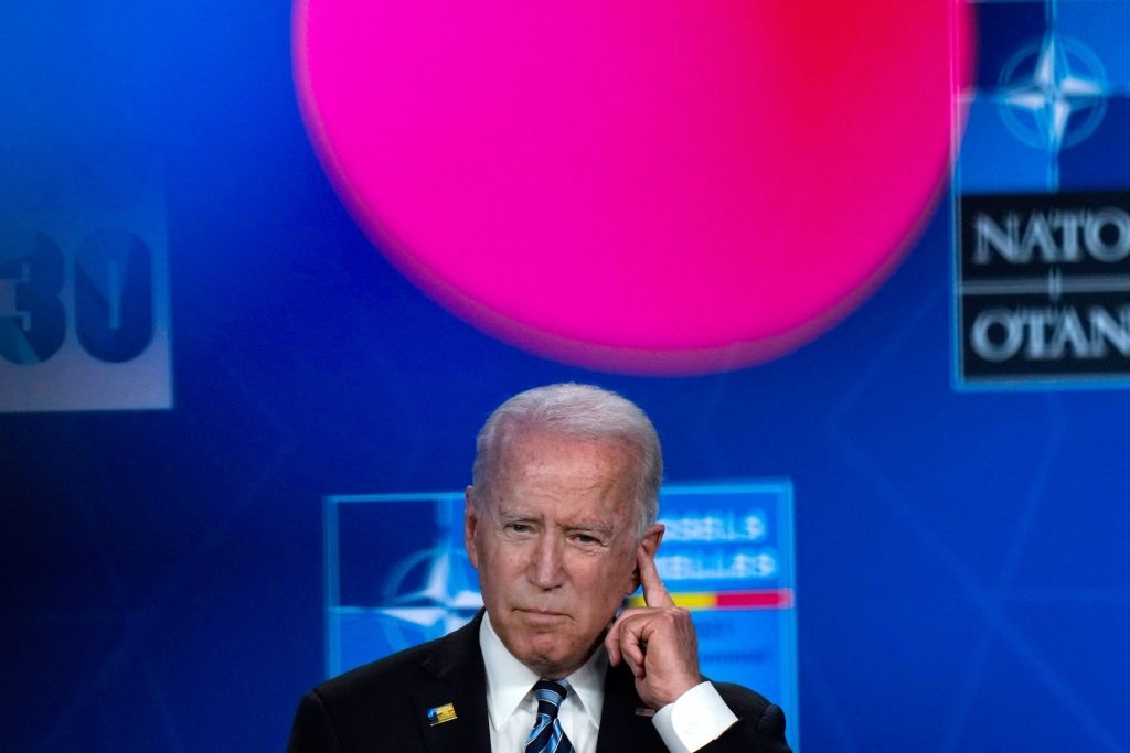 Biden: If Putin Uses Chemical Weapons in Ukraine, 'It Would Trigger a Response in Kind' - Vimarsana News