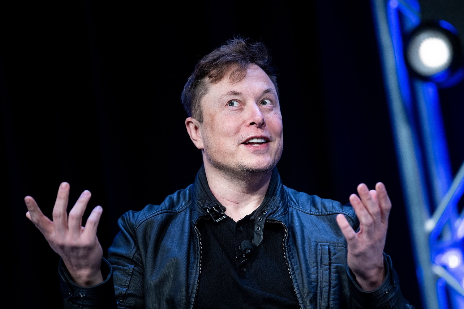 Twitter's Board Gets 'F' From Former SEC Chair for Not Acting in Best Interest of Shareholders Regarding Elon Musk's Offer - Vimarsana News