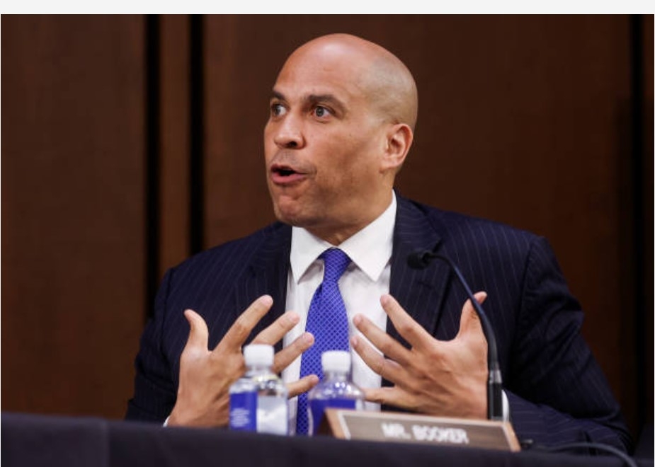 Sen. Cory Booker Sponsors Legislation to Help 'Birthing People' - Vimarsana News