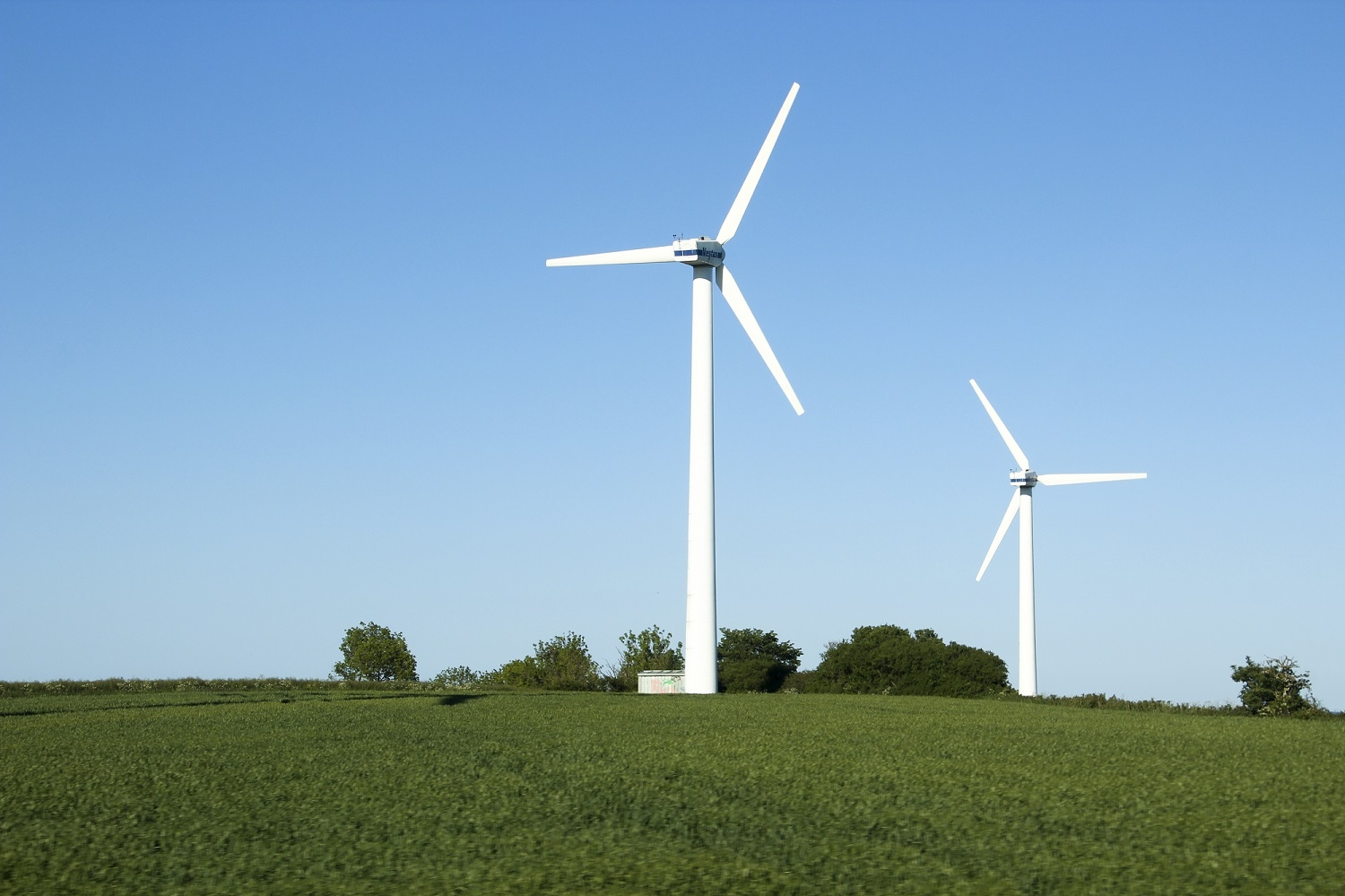 Wind Turbine Collapses: 'Leaking Oil Everywhere!' - Vimarsana News