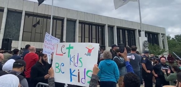 Muslim Parents Protest Explicit LGBT Books in Dearborn's Public Schools - Vimarsana News