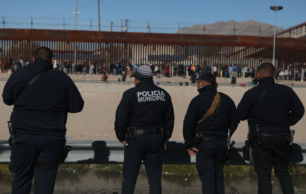 Former Acting ICE Director: 'There's Not One Policy Change in This Bill to Help Our Agents' - Vimarsana News