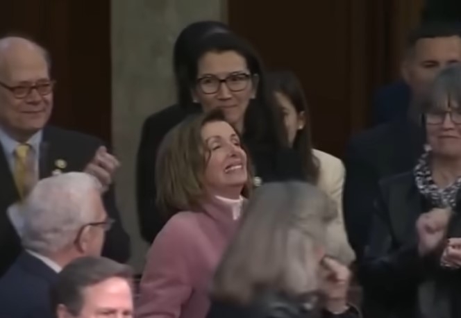 Minority Leader Jeffries: 'Pelosi Will Go Down in History as the Greatest Speaker of All Time' - Vimarsana News
