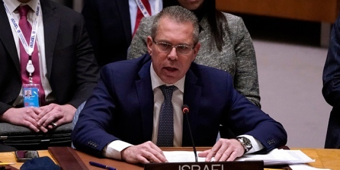Israeli Ambassador to the U.N. Gilad Erdan addresses the U.N. Security Council on Thursday. (Photo by Timothy A. Clary / AFP via Getty Images)
